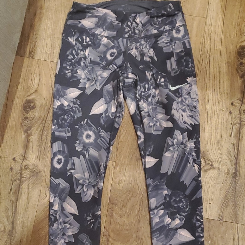 Nike Yoga Pants